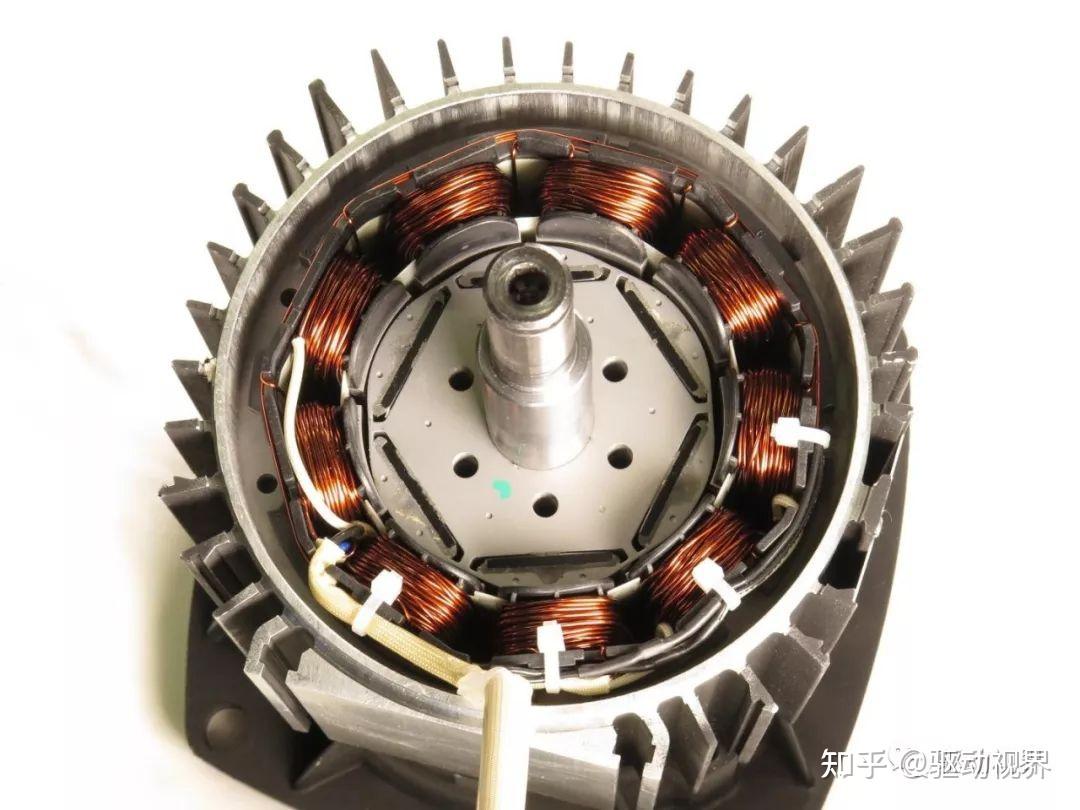 这是河北省生产的首辆纯电动公交汽车