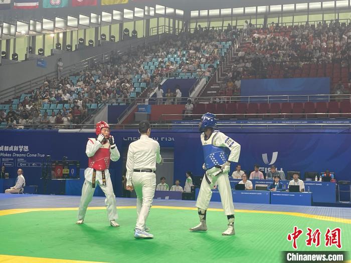 成都大运会孤勇者跨越山海 一人代表国家参赛