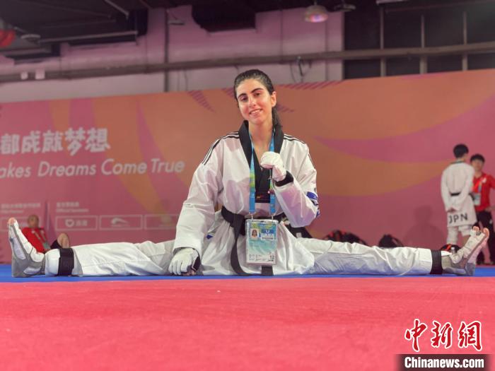 成都大运会孤勇者跨越山海 一人代表国家参赛